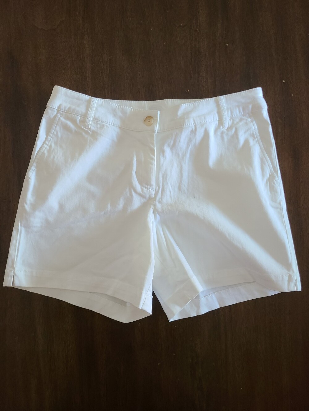 Tommy Bahama Women’s White Casual Shorts Size 6